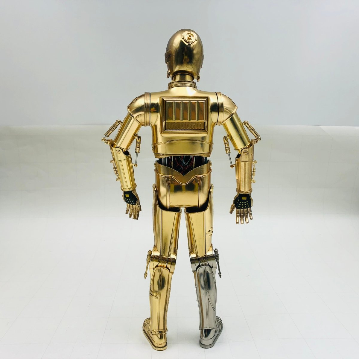 中古品 SIDESHOW 12”PM C-3PO スター・ウォーズ 超合金 STARWARS 12インチ アクションフィギュアの画像3