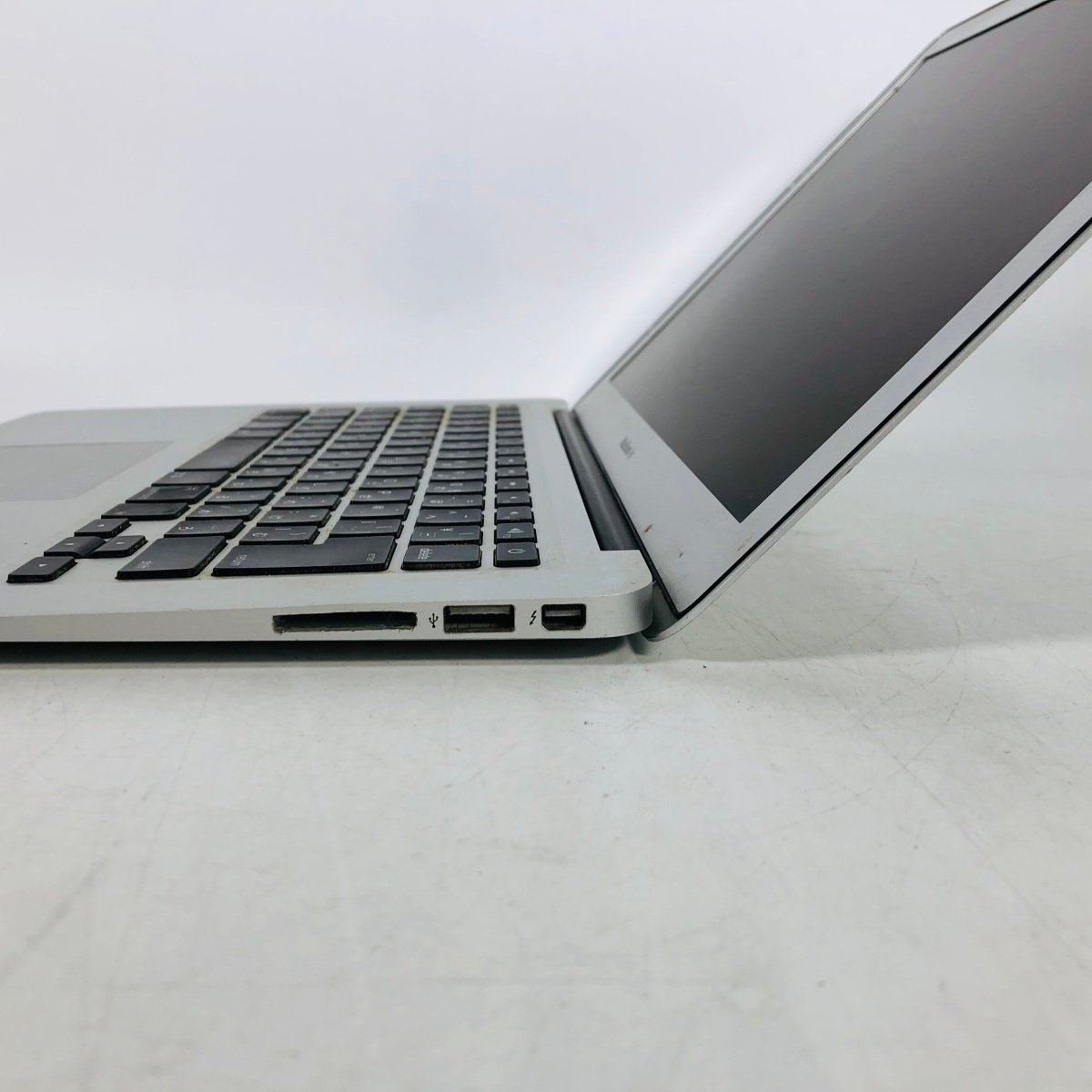ジャンク MacBook Air 13インチ (Mid 2013) Core i5 1.3GHz/8GB/SSD 512GB MD761J/A_画像5