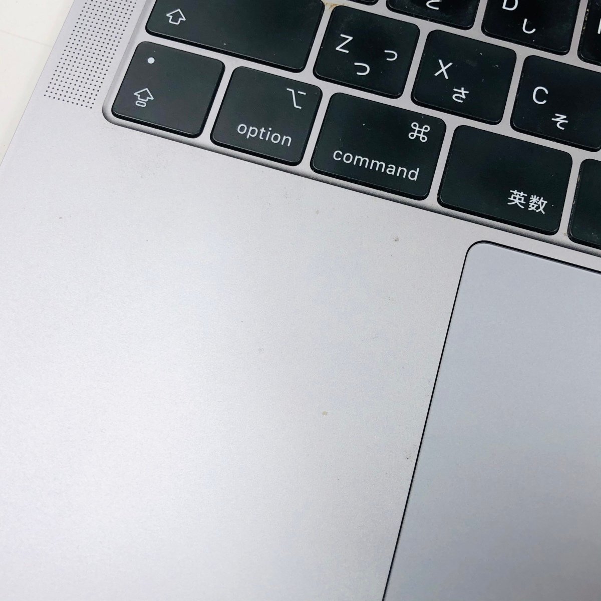 ジャンク MacBook Pro Touch Bar＋Touch ID 13インチ (Mid 2018) Core i7 2.7GHz/16GB/SSD 1TB スペースグレイ MR9R2J/A_画像9