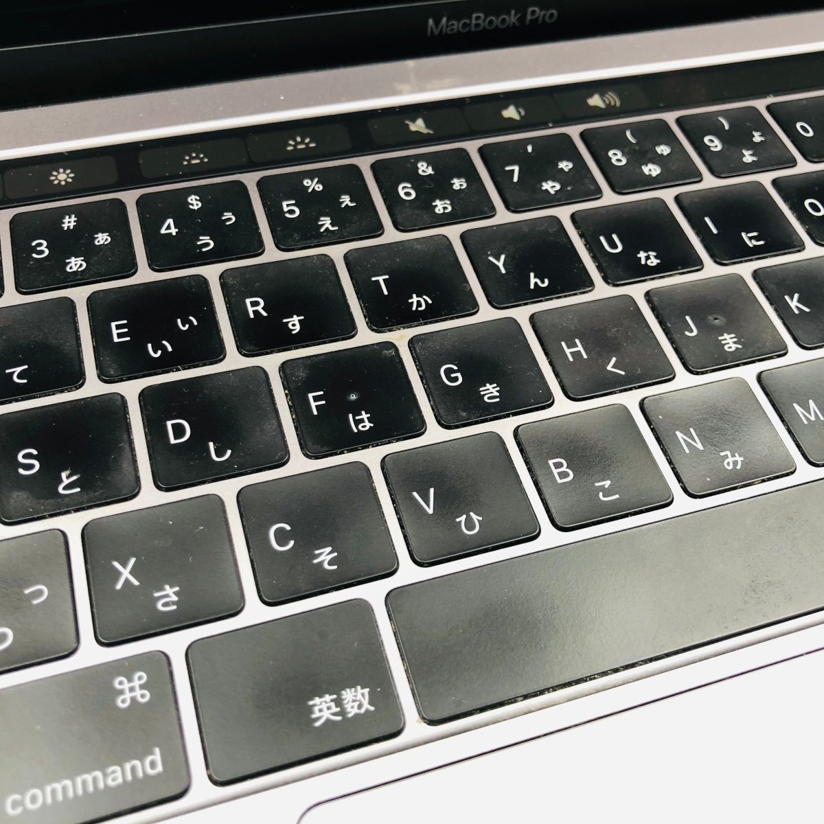 ジャンク MacBook Pro Touch Bar＋Touch ID 13インチ (Mid 2018) Core i7 2.7GHz/16GB/SSD 1TB スペースグレイ MR9R2J/A_画像7