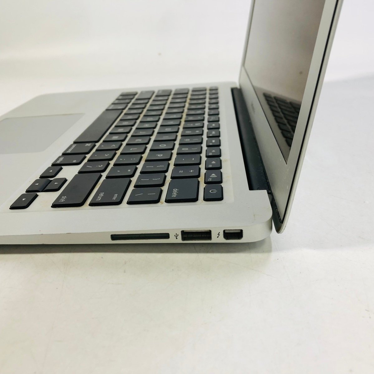 動作確認済み MacBook Air 13インチ (Mid 2013) Core i5 1.3GHz/8GB/SSD 128GB MD760J/A_画像5