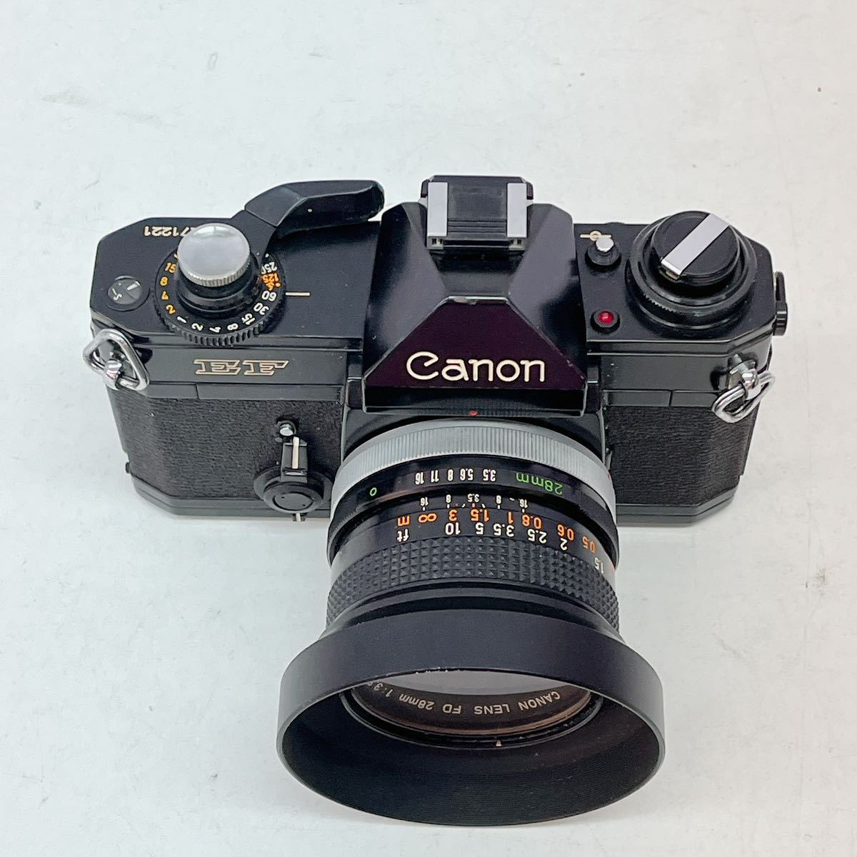 2AC72 Canon キャノン EF フィルムカメラ レンズ Canon FD 28mm 1:3.5 BW-55-B 昭和レトロ 中古 現状品_画像3