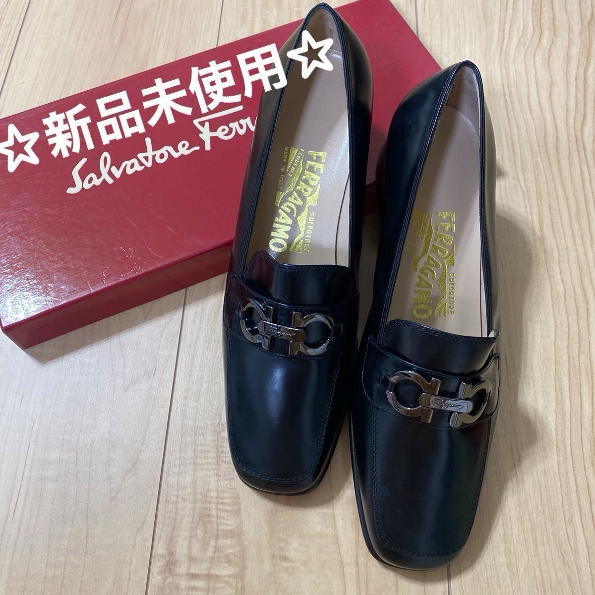 ☆新品未使用☆ Salvatore Ferragamo  フェラガモ　 ダブルガンチーニ　パンプス　 黒　レザー　約23.5cm