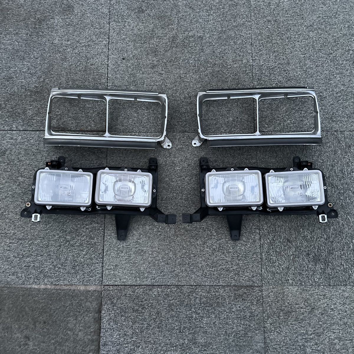  rare Land Cruiser 80 angle eyes latter term export for head light plating angle eyes 4 light secondhand goods FZJ80G HDJ81V HZJ81V TOYOTA left right set Land Cruiser 