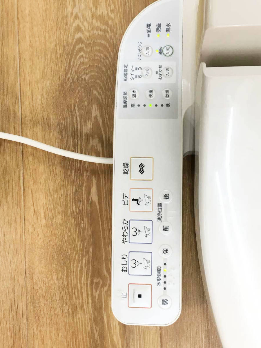 【美品】TOTO 電気温水便座 ウォシュレット シャワートイレ 「TCF6211」 #SC1(パステルアイボリー) 大阪市内 直接引き取り可_画像4