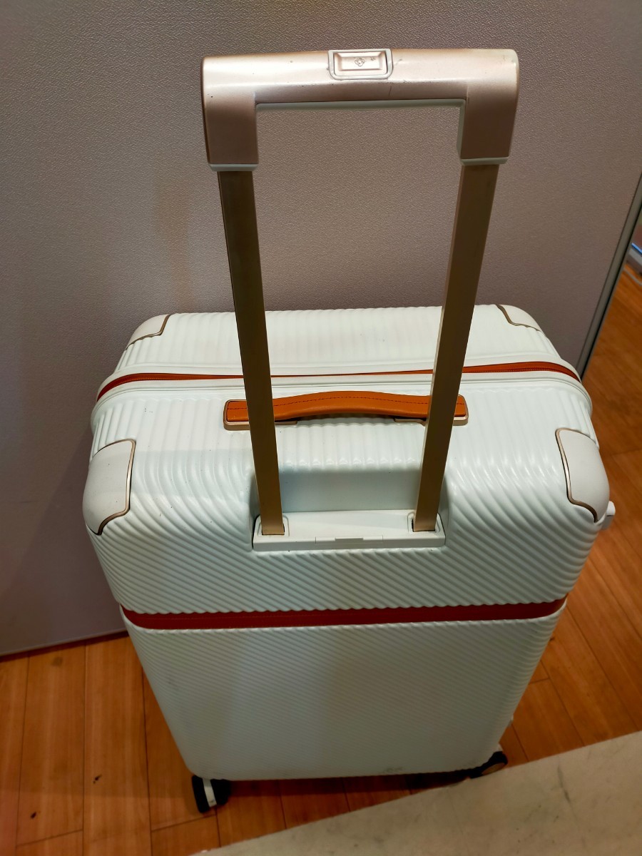 H Samsonite чемодан Carry кейс spinner 75/28 75cm in voice соответствует 