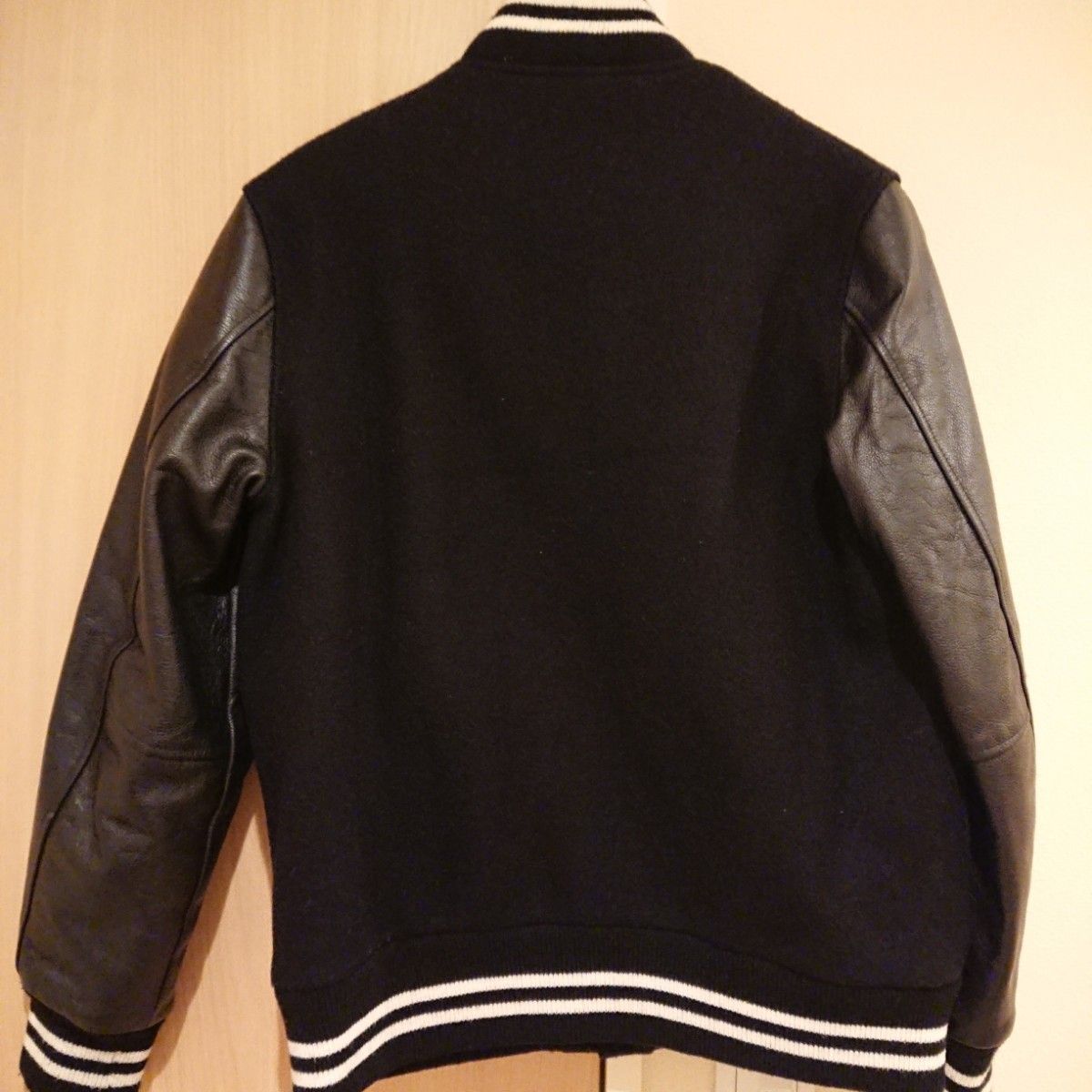 SHIPS別注 USA製 GB Sport 袖革 スタジャン M ゴールデンベア SHIPS別注 USA製 GB Sport 袖革 スタジャン M ゴールデンベア