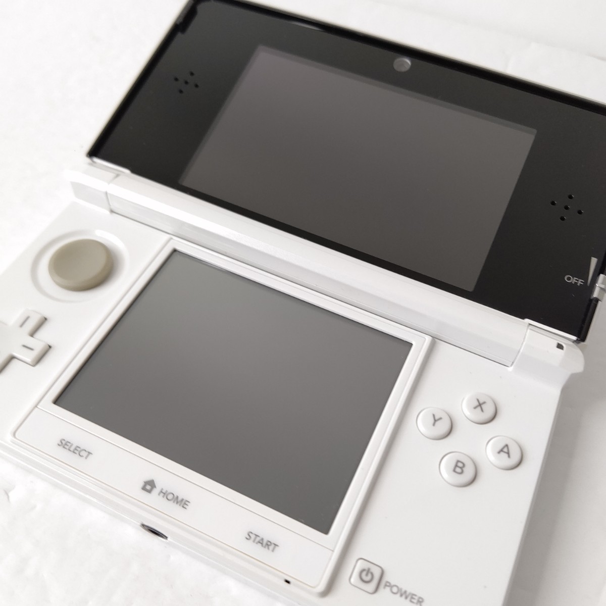 Nintendo　ニンテンドー3DS アイスホワイト　美品　任天堂　ゲーム機_画像7