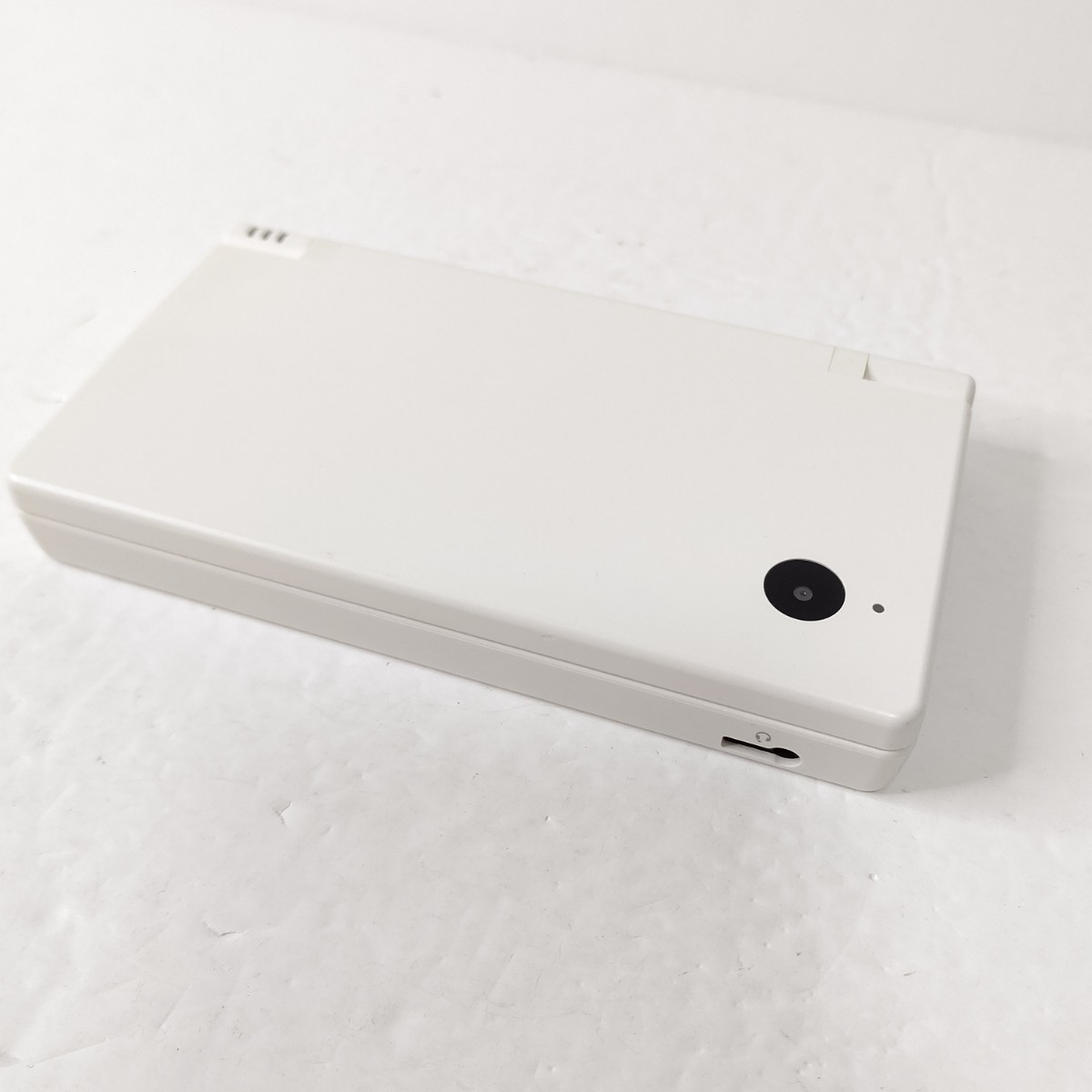 Nintendo　ニンテンドーDSi　ホワイト　画面極美品　任天堂　ゲーム機