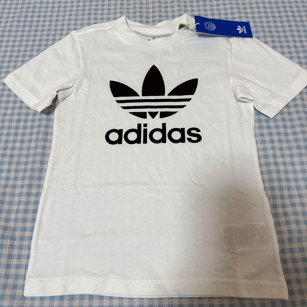 新品 定価6270円　アディダス オリジナルス トレフォイル　半袖 Tシャツ ハーフ　パンツ セット　120 adidas コットン100% HK2968_画像3