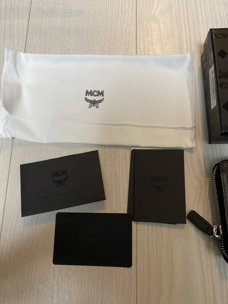 MCM　直営店購入　メンズ長財布　美品　_画像2