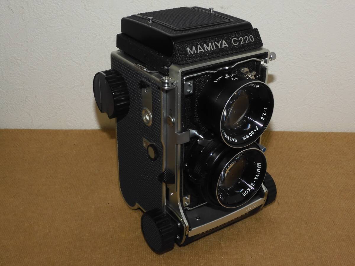 【18585】MAMIYA マミヤ C220 PROFESSIONAL 1:2.8 f=80mm 二眼レフ カメラ_画像2