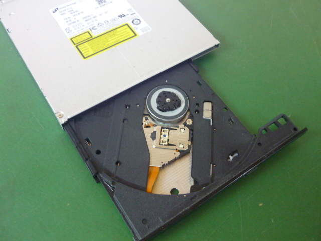 30日保証／送料無料　■ DVDドライブ／DVD ROM DRIVE H-L DUDON／FUJITSU LIFEBOOK A576/Pより取外し品（管6022511）_画像4