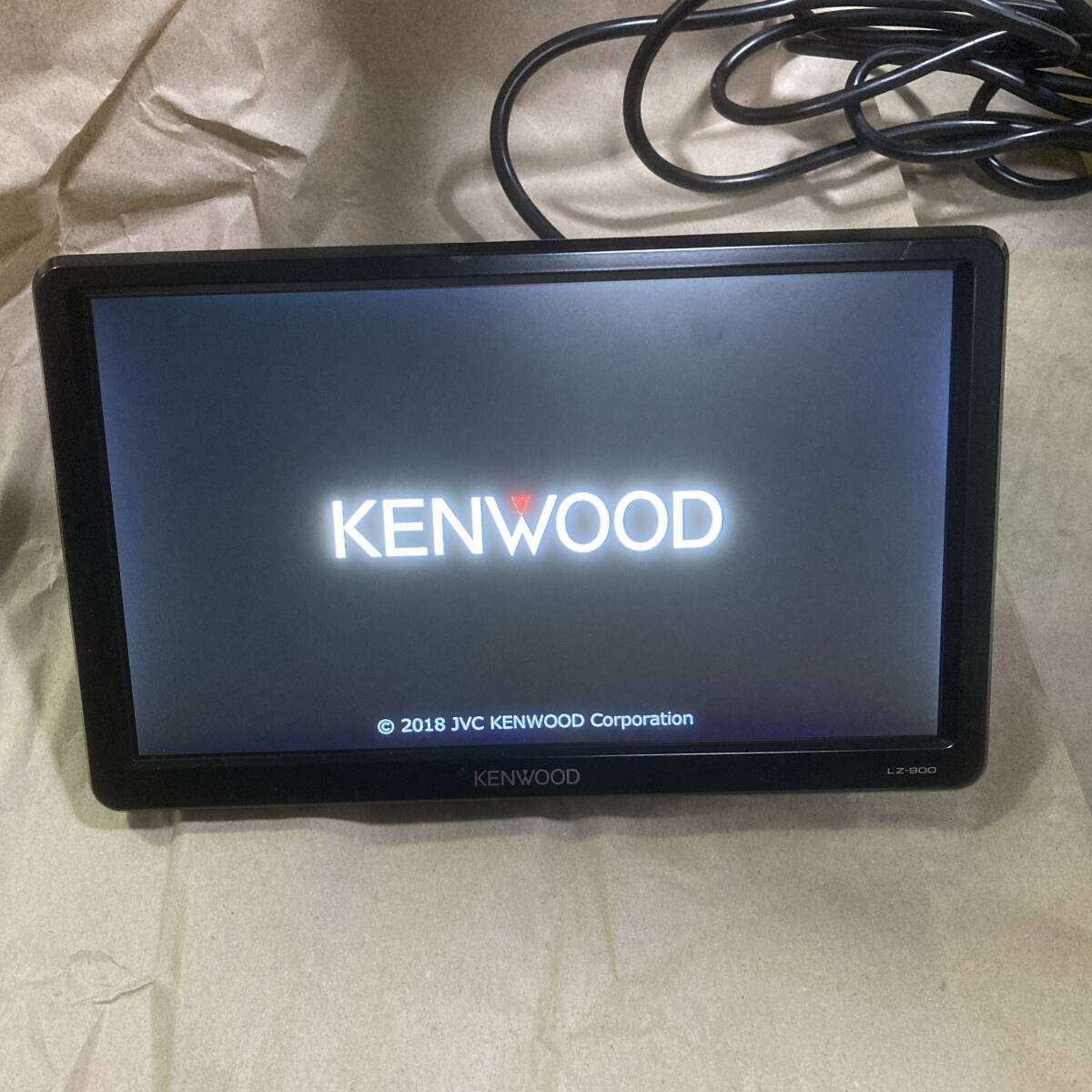 1 Kenwood rear monitor KZ900