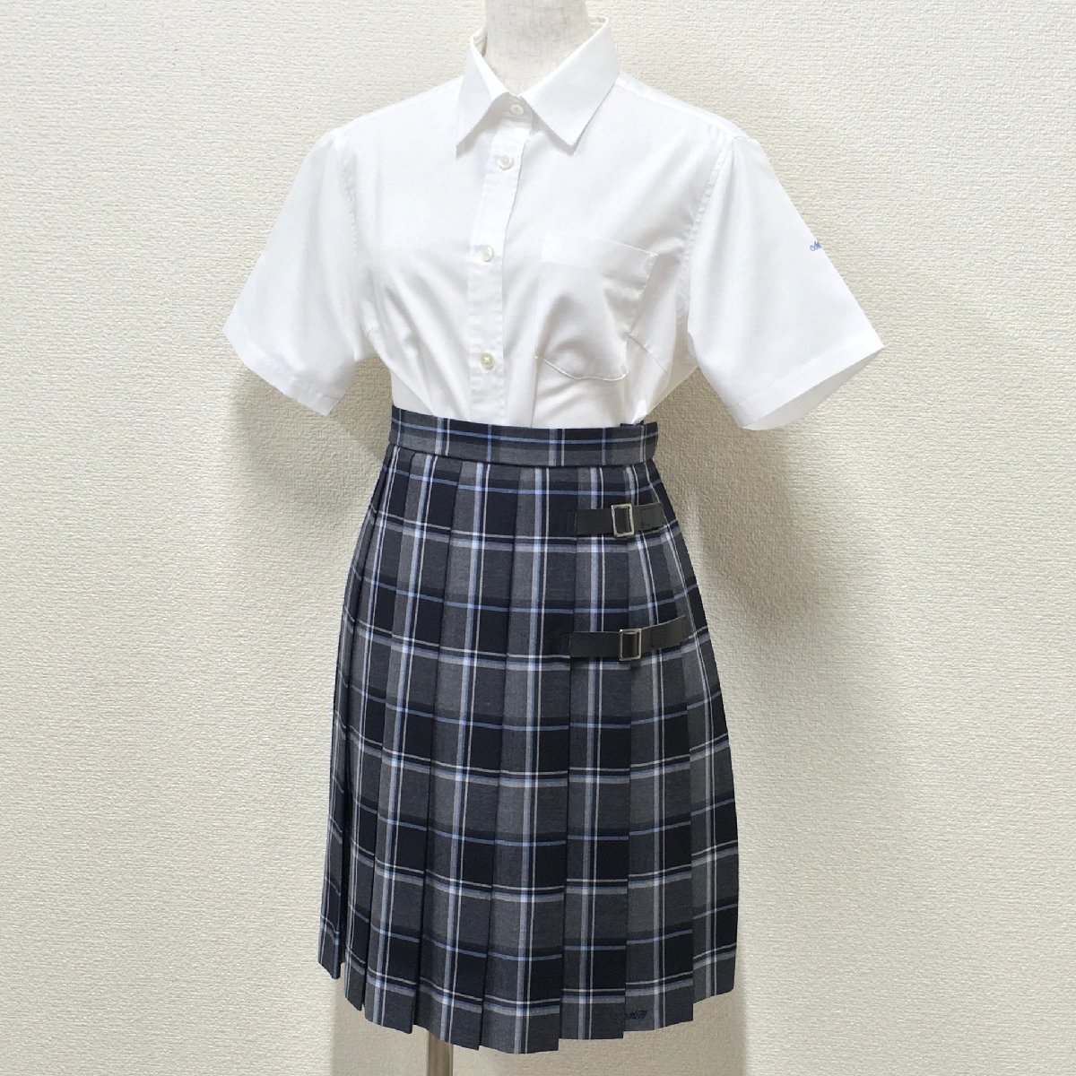 A527/(中古) 栃木県 益子芳星高校 女子制服2点 /指定品/M/W66 A527/(中古) 栃木県 益子芳星高校 女子制服2点 /指定品/M/W66