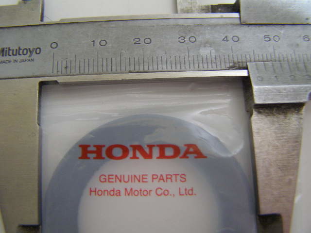 ホンダ旧車 ホンダ イブスマイル NT50 タンクキャップパッキン リスト図7番 純正未使用長期保管品 honda HONDA 本田の画像1