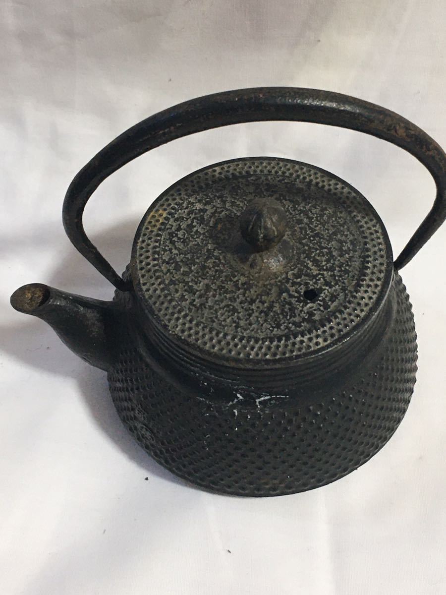 急須 南部　松　鉄瓶　茶器　黒　レトロ　高さ　１３ｃｍ_画像2