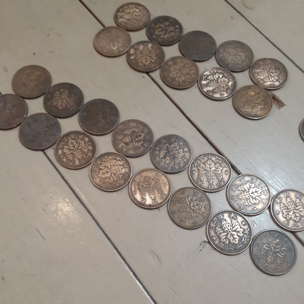 古銭 硬貨 コイン　桐1銭青銅貨26枚　カラス5枚　_画像4