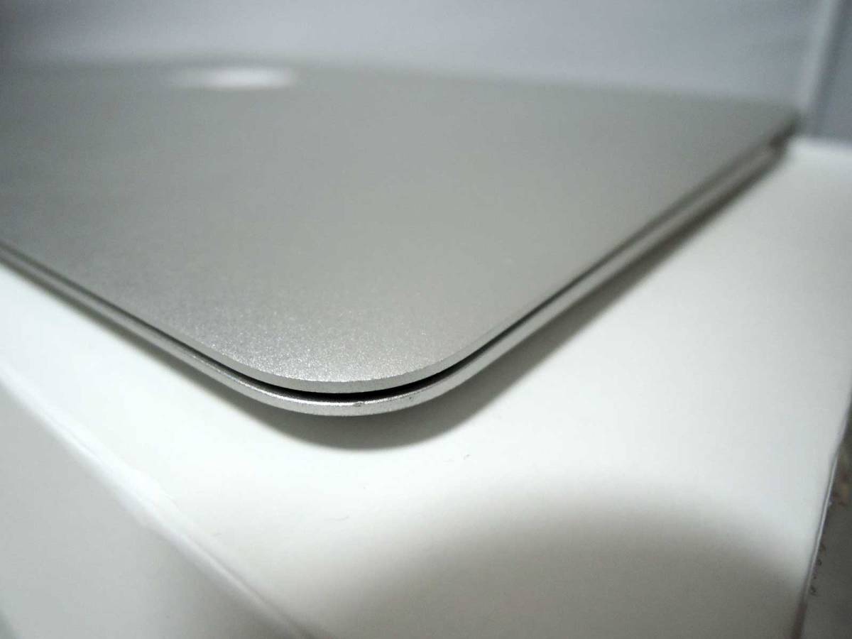 中古 Apple MacBook Air (13インチ 2017)_画像4