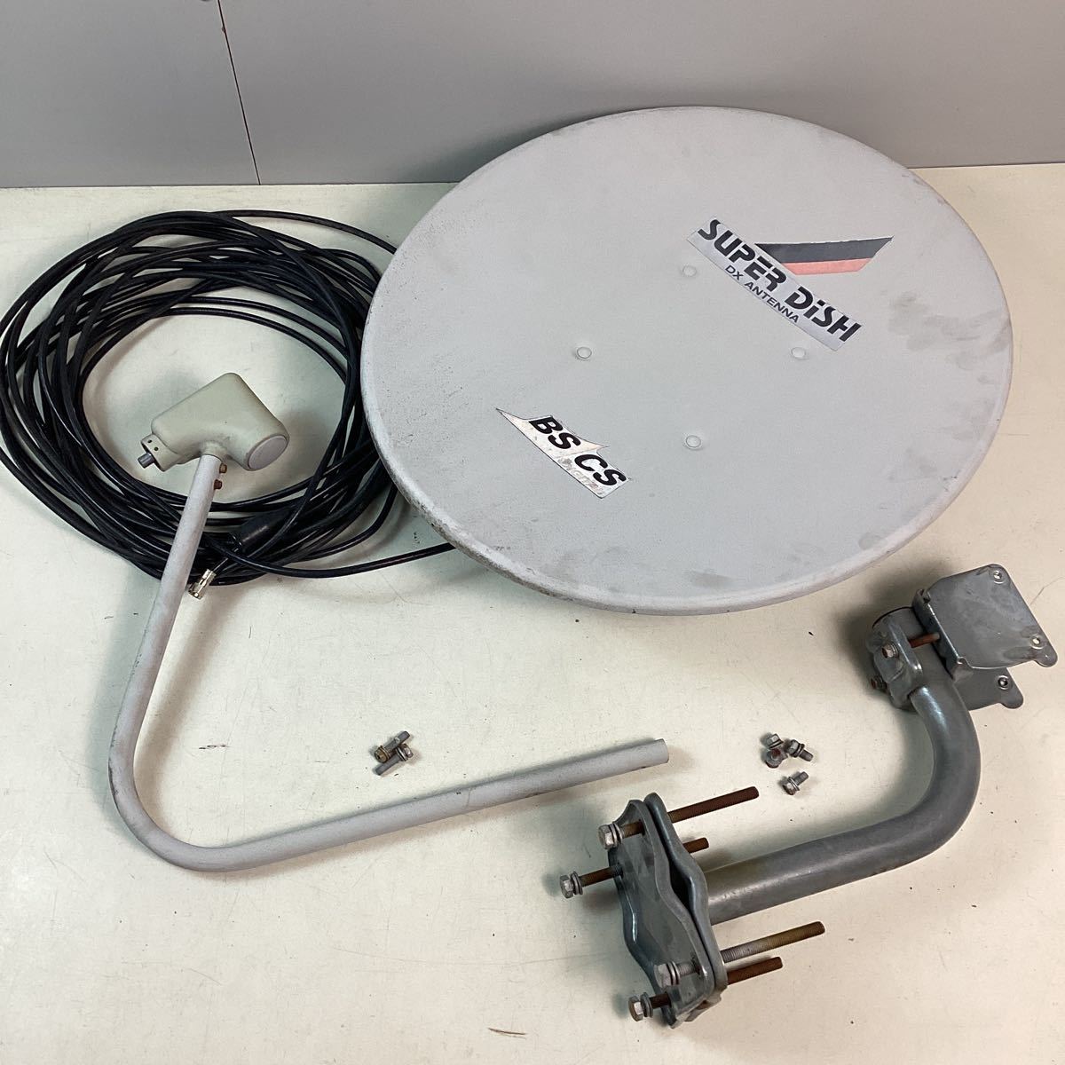 Yahoo!オークション y2429 DXアンテナ BS110度 CS アンテナ SUPER Di...