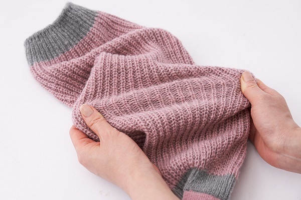 [ immediate payment ] binchotan relaxation legs. sweater pink kojito leg warmers pair warm socks knitted knee-high long socks protection against cold 