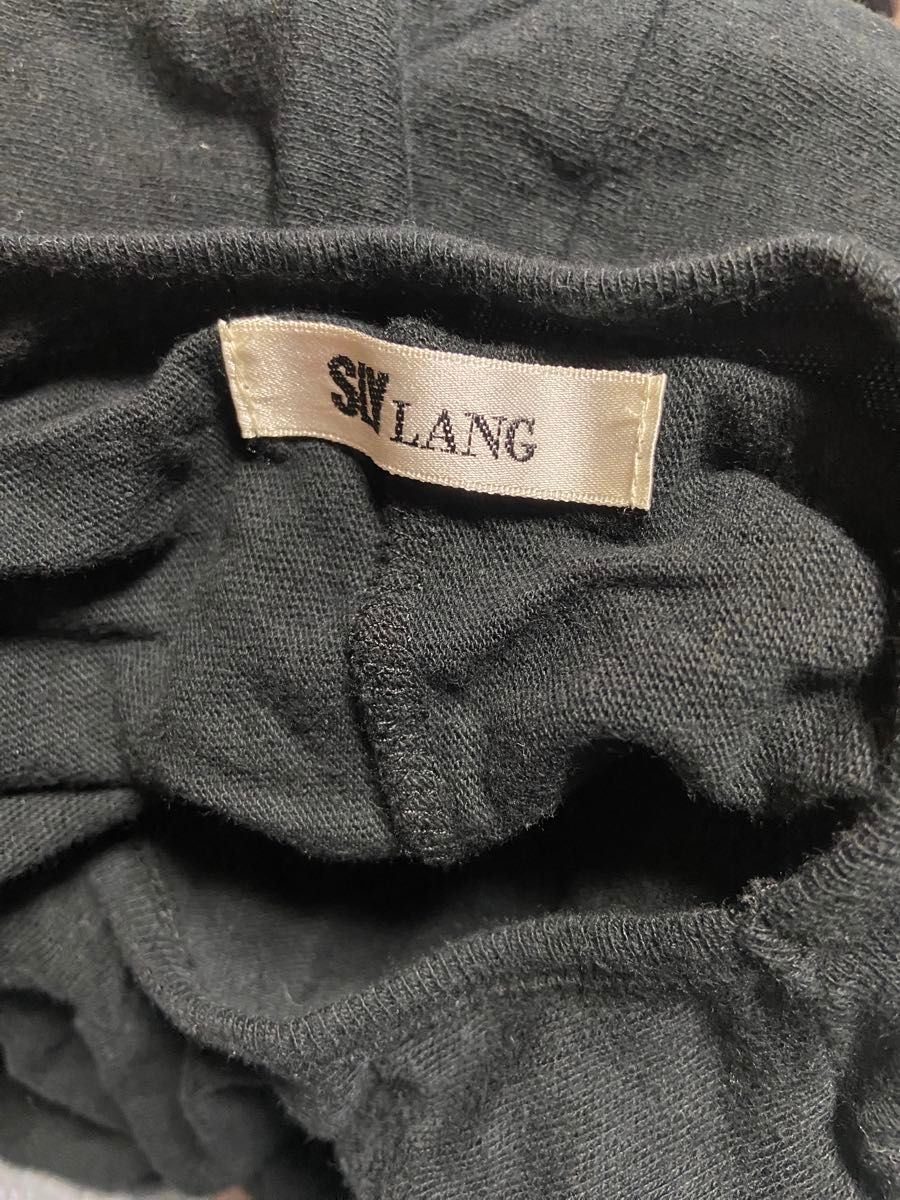 SLY LANG スライラング　バックロングTシャツ　ブラック