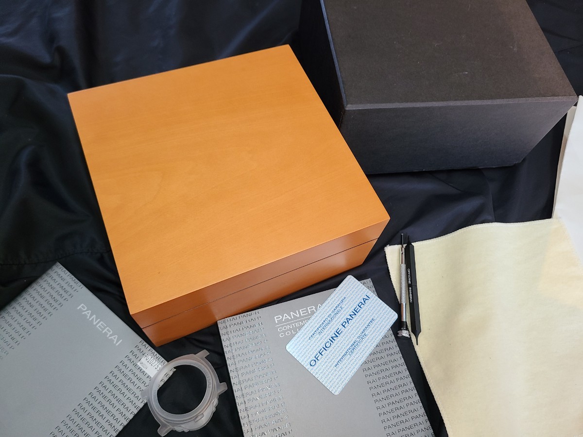 ■本物PANERAI時計用BOX&ギャラ付属品一式■オフィチーネパネライ箱.ボックス.ケース_画像3