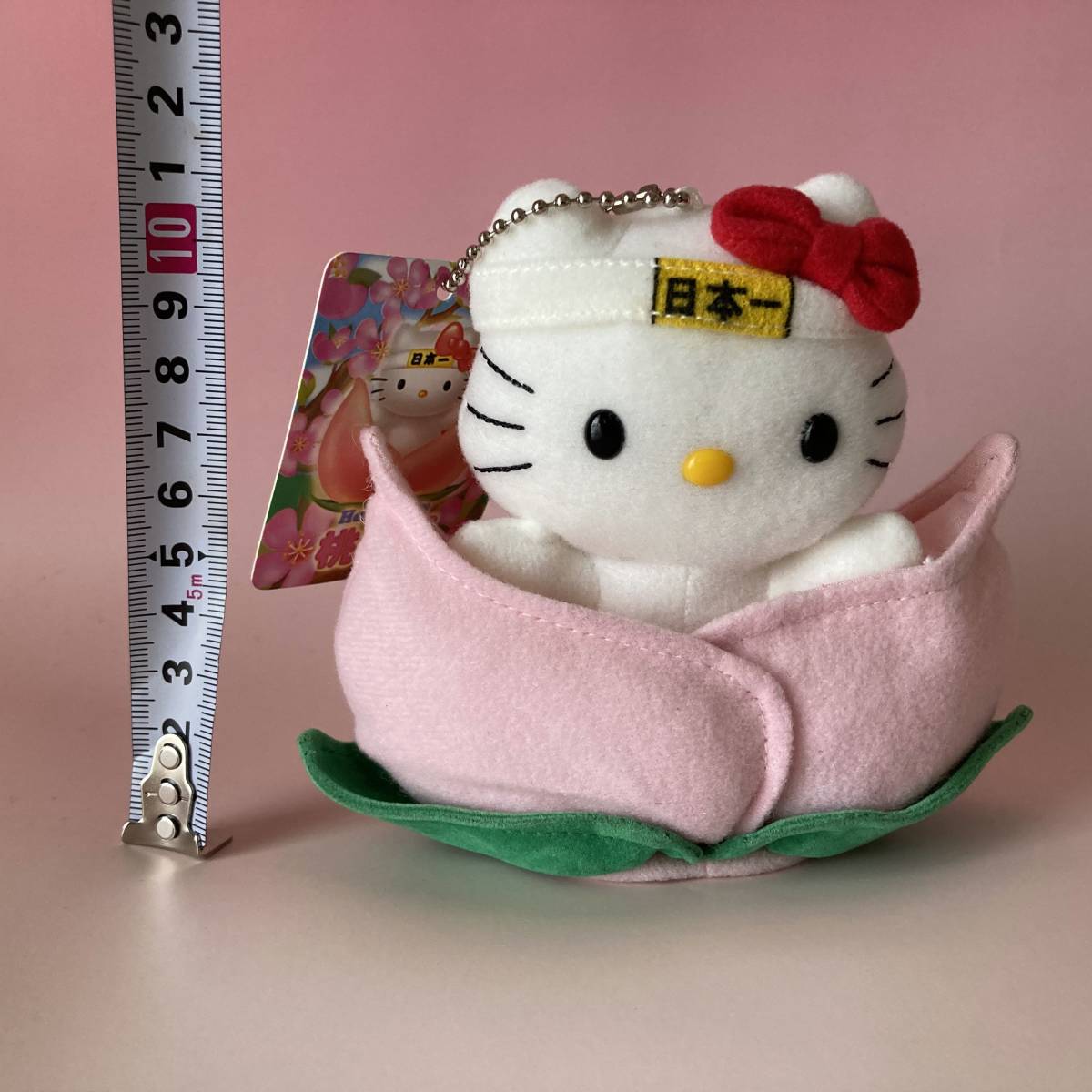 【岡山限定】 ハローキティ( Hello Kitty ) x 桃太郎 ご当地 ぬいぐるみ マスコット ボールチェーン 2002 _画像2