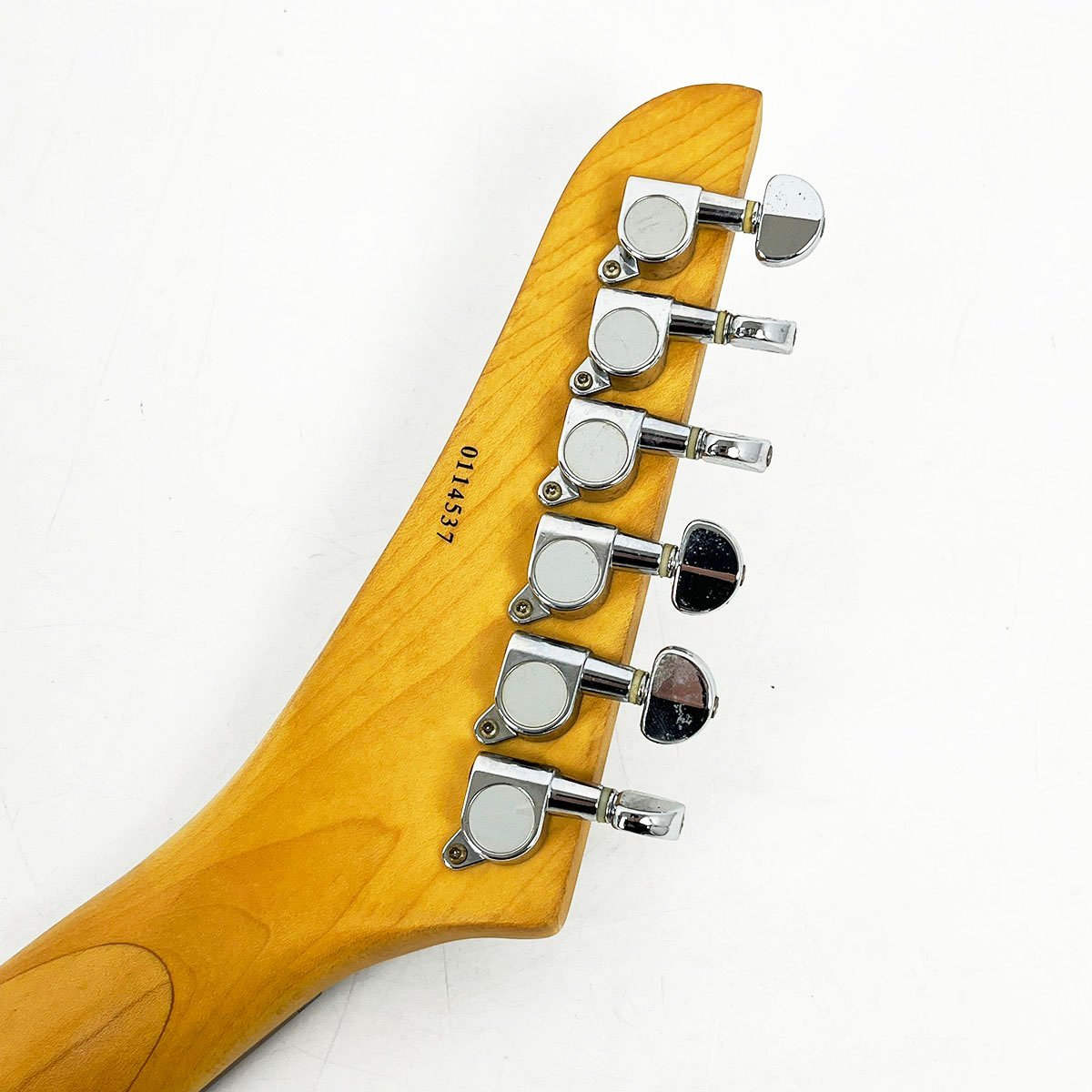 ジャンク B.C.Rich エレキギター ストラトタイプ 黒 ブラック 24 ジャンク B.C.Rich エレキギター ストラトタイプ 黒 ブラック 24