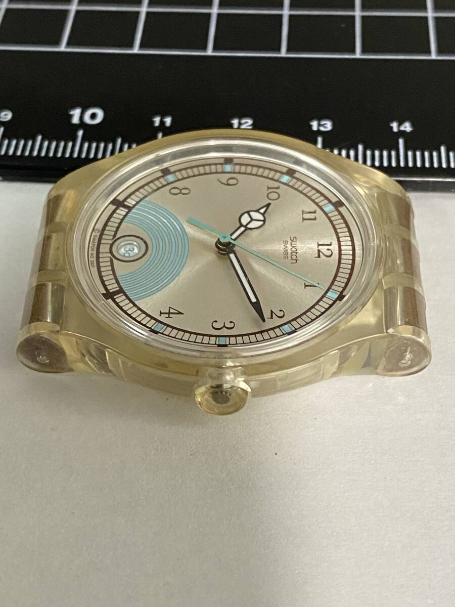 スウォッチ腕時計　SWATCH SWISS #748 ベルト欠品　軽量スケルトンケース　三針　デイト付き　中古稼働品　_画像5