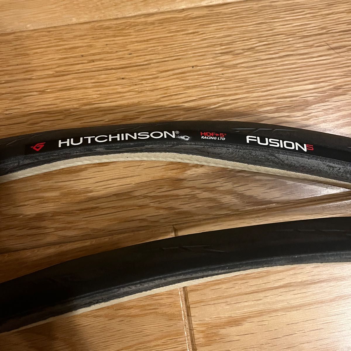 Hutchinson Fusion5 Tubular 700 x 25C 2本