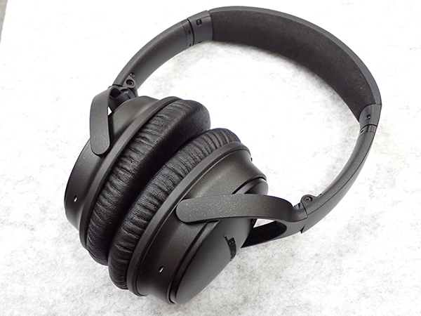 【中古 良品】Bose QuietComfort 25 Acoustic Noise Cancelling トリプルブラック Apple 製品対応 ノイズキャンセリング 有線(NHA56-1)_画像2