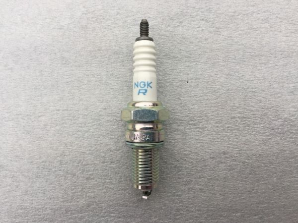 NGK プラグ DPR8EA-9 4本セット スラクストン デイトナ955i デイトナT595 スプリントRS/ST レジェンドTT 格安 送料込 メンテナンスや予備にの画像5