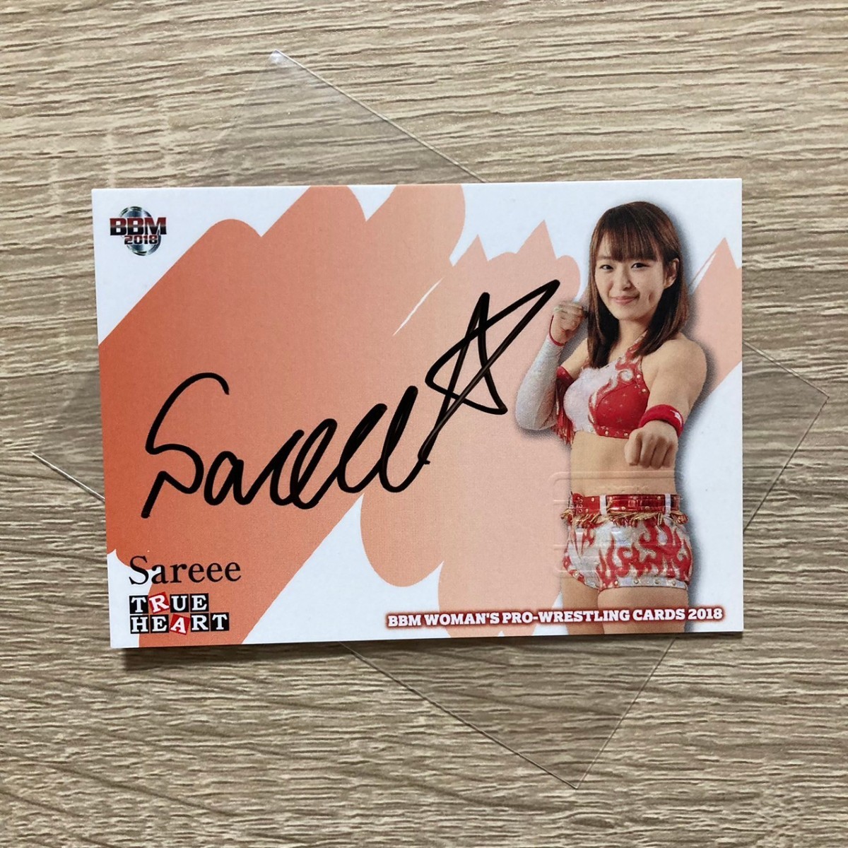 【送料無料】BBM 女子プロレス TRUE HEART Sareee 直筆サインカード 女子プロレスカード