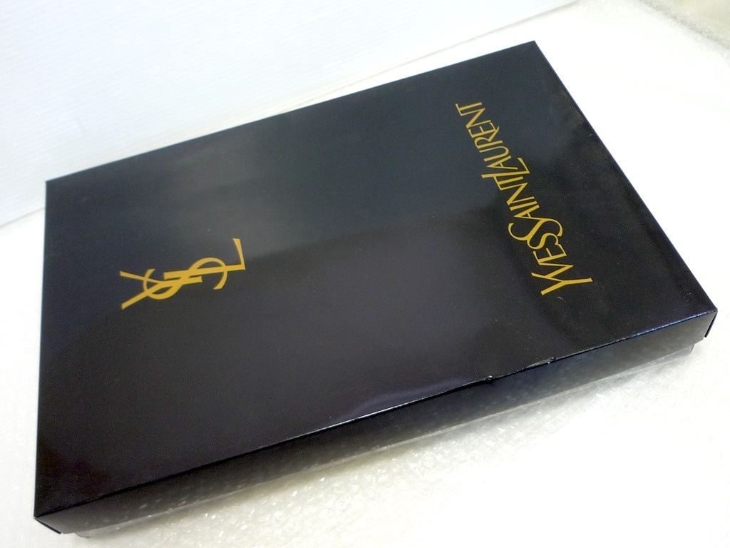 新品未使用 イヴ サンローラン YVES SAINT LAURENT YサージュN タオルセット YSL バスタオル フェイスタオル ゲストタオル 箱 綿100% 必見_画像8