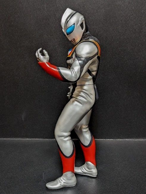 ウルトラマンイーヴィルティガ　ビックソフビ