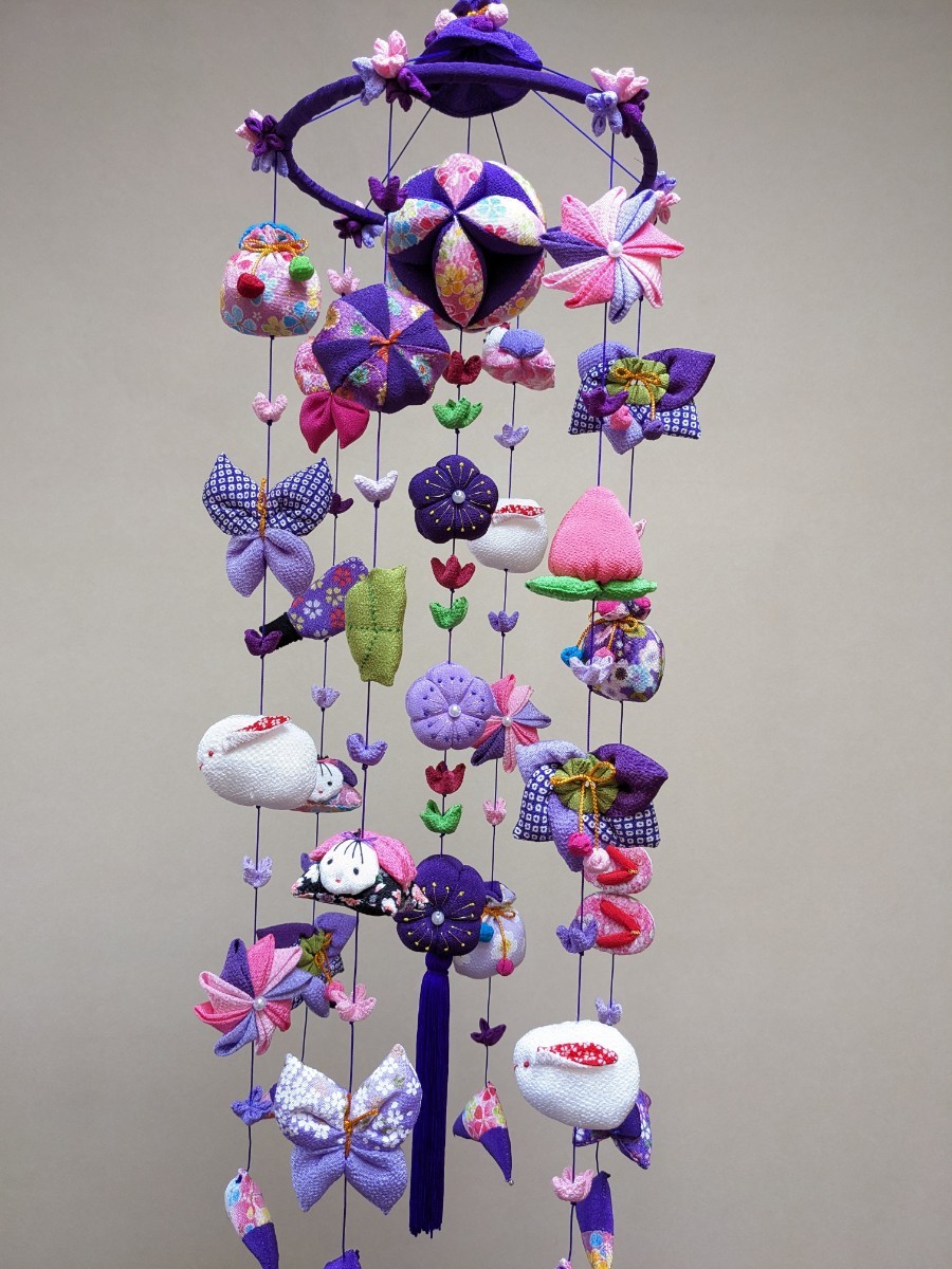  hanging weight ... hanging weight .. decoration Hinamatsuri hand made crepe-de-chine purple. hanging weight ...