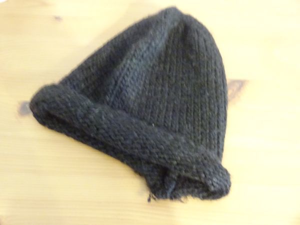 「 Heritage 」 メンズ　黒色帽子　編み込みニット帽　サイズ５７cm〜５９cm　キャップ　帽子　ウール使用　アイルランド使用_画像5