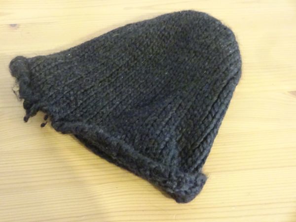 「 Heritage 」 メンズ　黒色帽子　編み込みニット帽　サイズ５７cm〜５９cm　キャップ　帽子　ウール使用　アイルランド使用_画像6