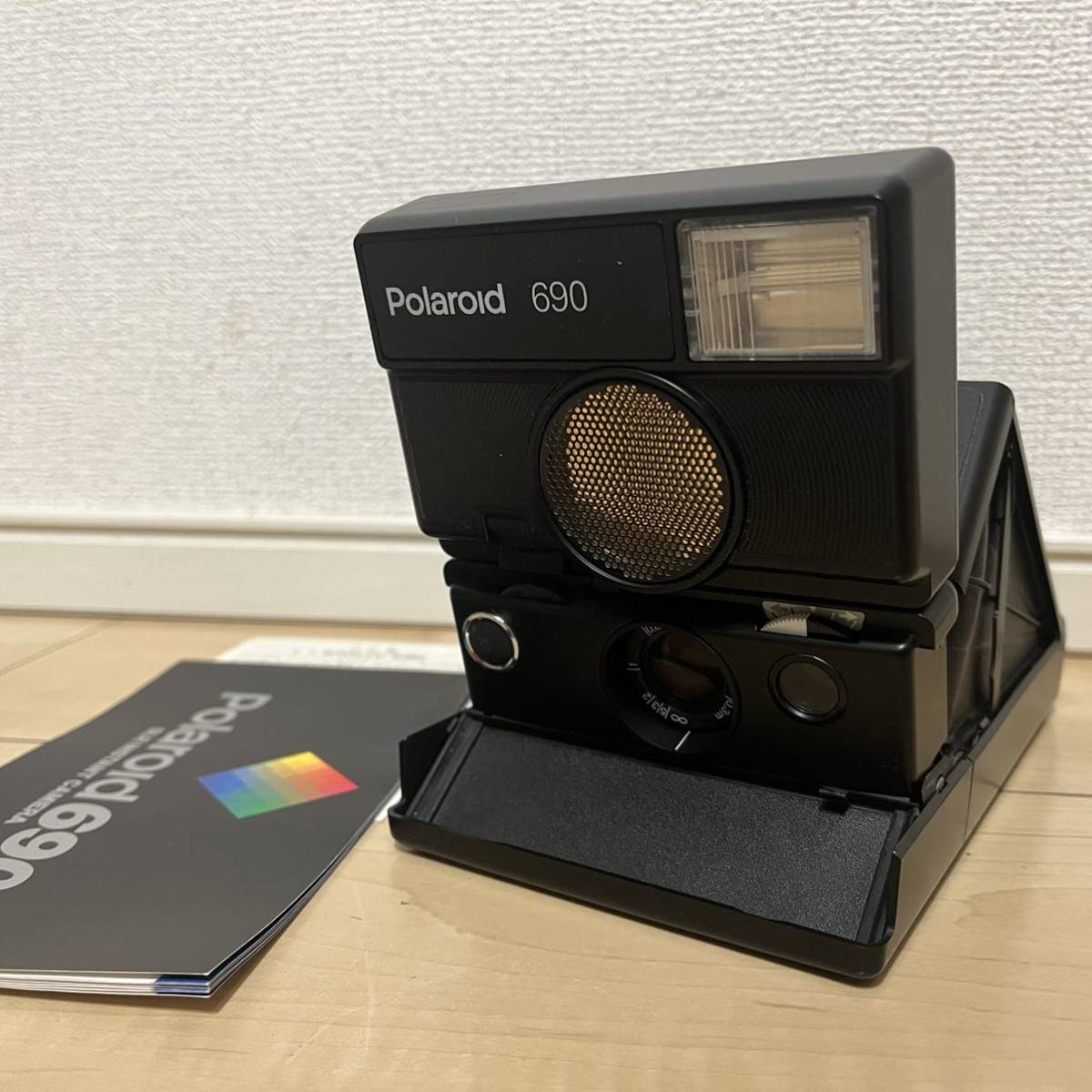 美品 Polaroid 690 インスタントカメラ 説明書付属SLR INSTANT Camera FILM インテリア ポラロイドカメラ フィルムカメラ_画像1