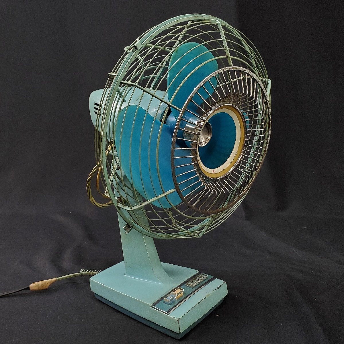 【宝蔵】昭和レトロ 三菱電機 扇風機 MITSUBISHI A.C. ELECTRIC FAN 25㎝細目扇K DM-25K ハイライトブルー ディスプレイ インテリア 箱付_画像4