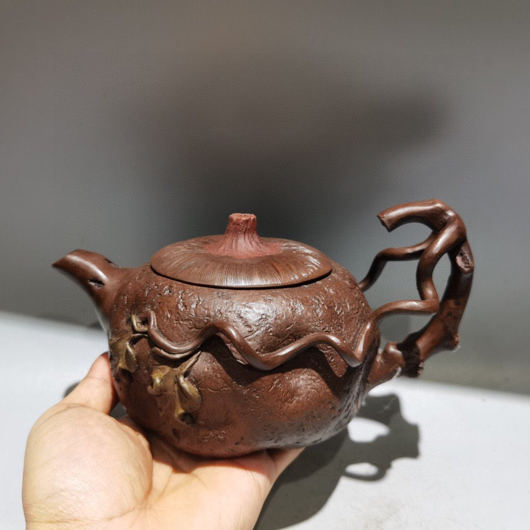 ◆古寳堂◆清代 紫砂壺 供春壺 供春 紫泥 茶具 茶道品 極細工 古置物 古擺件 中国古美術 時代物 古董品_画像1