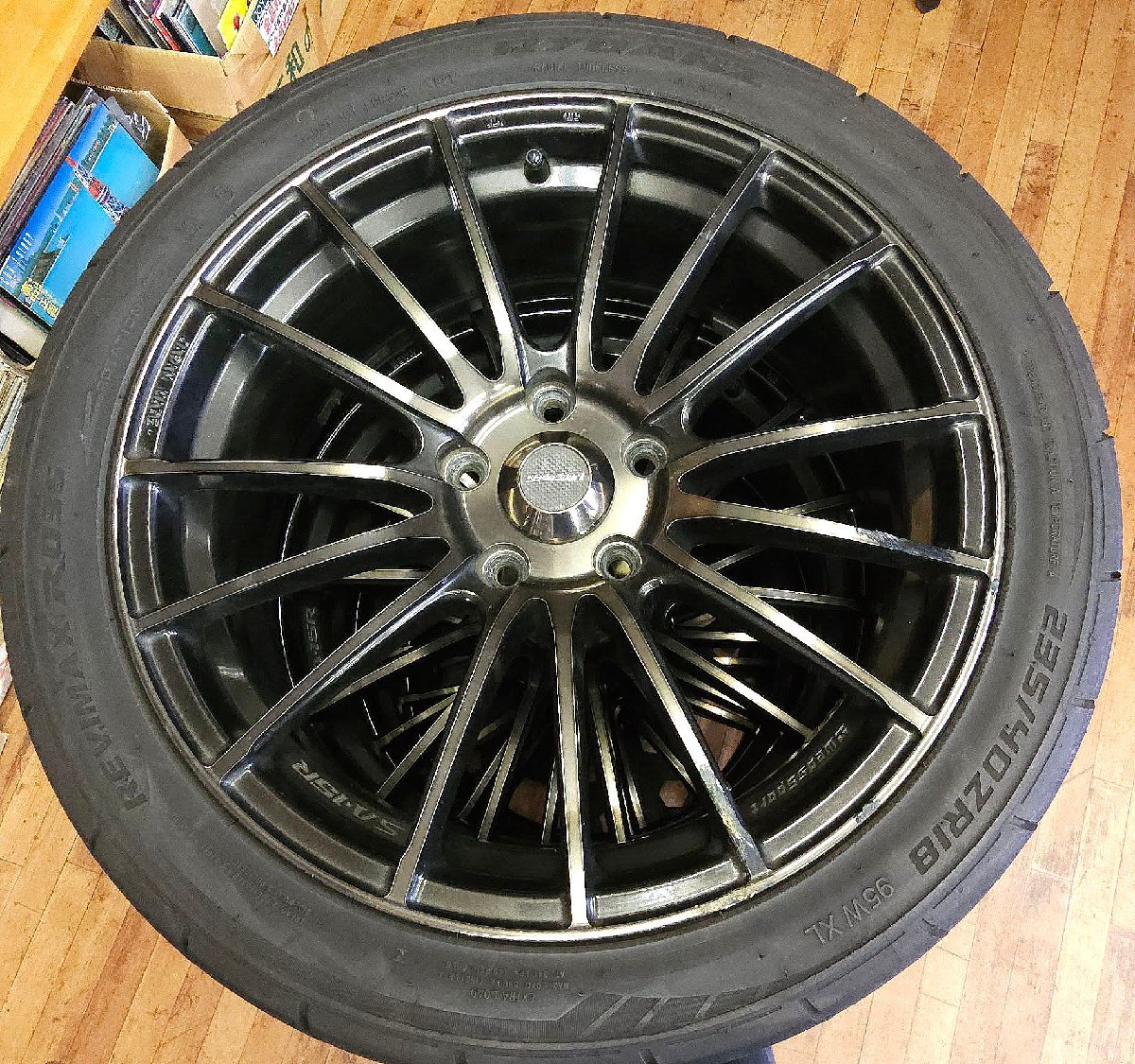 WEDS SPORT SA-15R/ガンメタ 18x7.5J +45 114.3x5H ハブ径73mm RYDANZ REVIMAX R 035 235/40ZR18 2021年製 残溝平均約6～7mm 4本セット_画像1