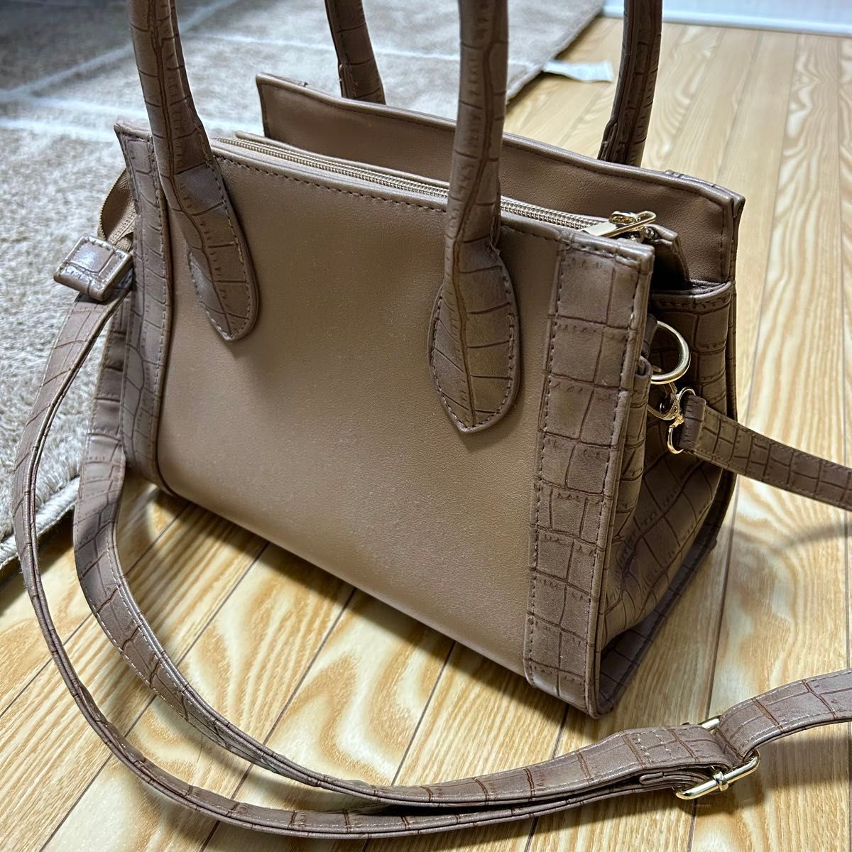 期間限定値下げ 美品 ハンドバッグ ショルダー トートバッグ 可愛い オシャレ 高見栄 レディース 収納 2WAY|Yahoo!フリマ(旧PayPayフリマ)