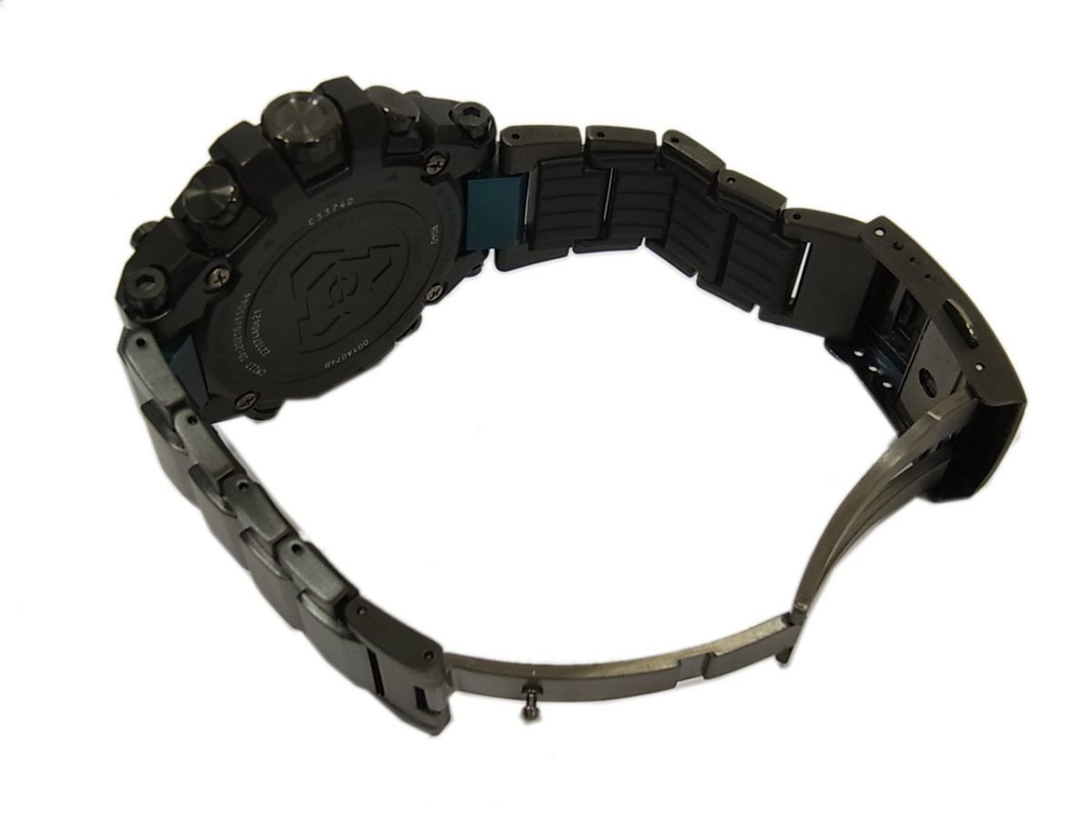 極美品 定価148,500円◇CASIO G-SHOCK MTG-B3000BD-1A2JF Bluetooth搭載 電波ソーラー メンズ腕時計 余りコマ6 箱 ケース付 動作確認済の画像5