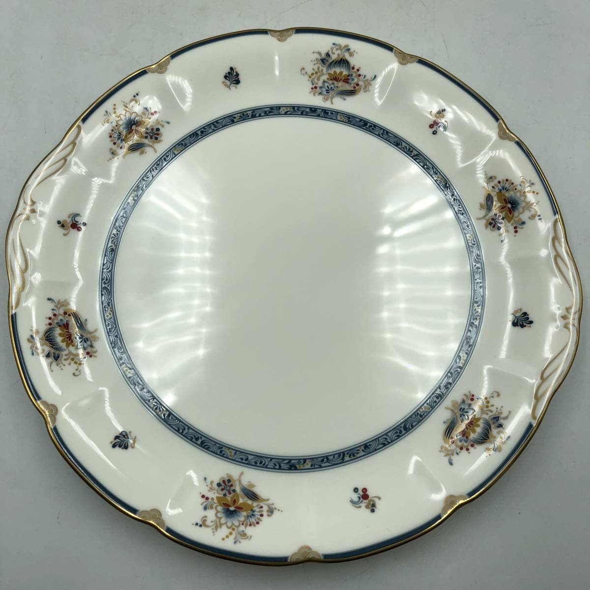 保管品 ナルミ NARUMI ボーンチャイナ SHARILA MOON シャリラムーン 大皿 盛皿 27cm 食器 磁器の画像1
