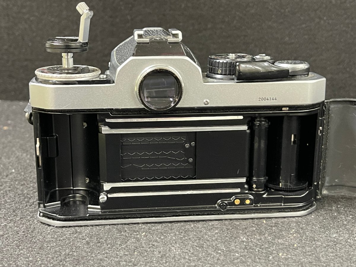 KF0601-105I　ゆうパック着払い　Nikon　FE2　ボディのみ　一眼レフカメラ　ニコン　フィルムカメラ　光学機器_画像7