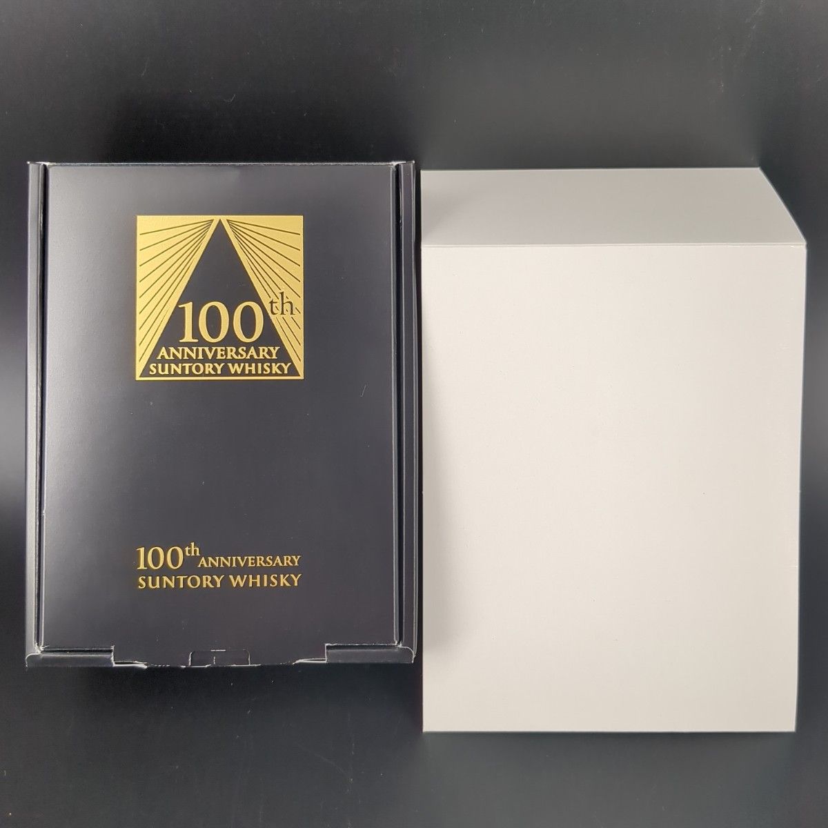 新品未開封】サントリー 100周年 記念ボトル 感謝 180ml 新品未開封】サントリー 100周年 記念ボトル 感謝 180ml