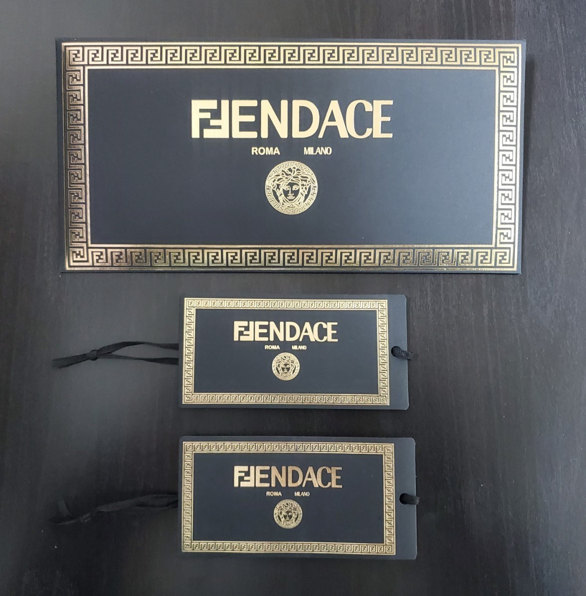 【限定品】FFリング ゴールドカラーリング(FENDACE フェンダーチェ、FENDI フェンディ、VERSACE ヴェルサーチェ)_画像4
