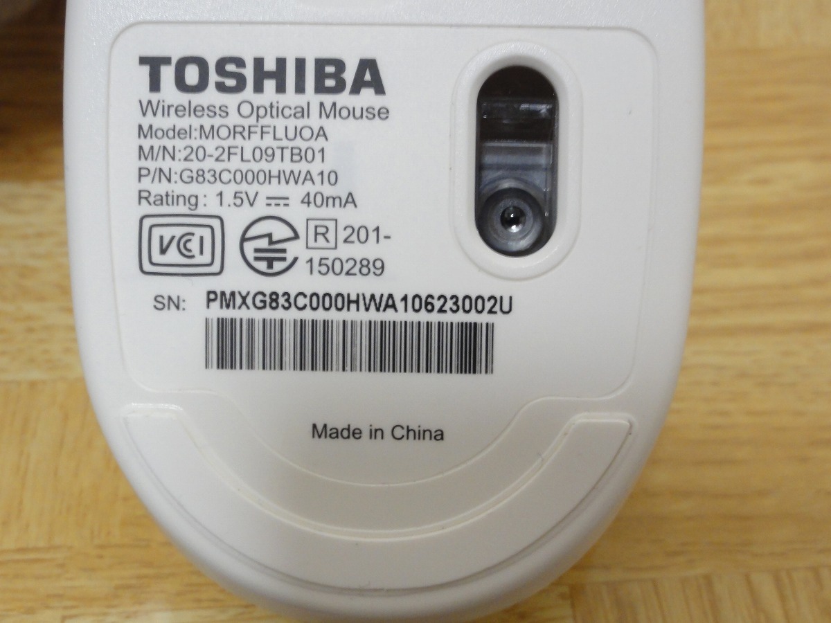 * отличный *TOSHIBA Toshiba беспроводная мышь белый MORFFLUOA беспроводной ресивер приложен выгоревший на солнце участок нет стоимость доставки 230 иен 